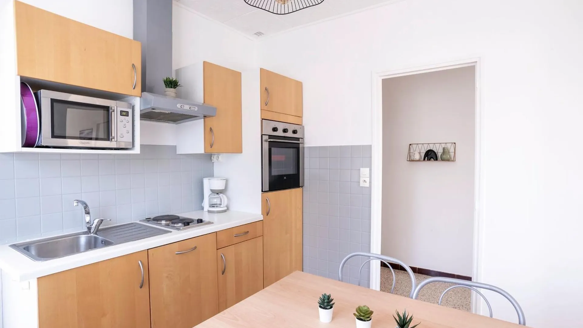 Bright Apartment For A Pleasant Stay In Hyères França